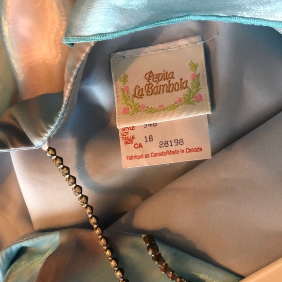 Young girls formal dress with matching scarf - Picture 6 of 6